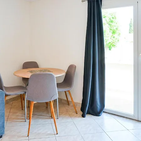 شقة 1 Bedroom Beautiful In *